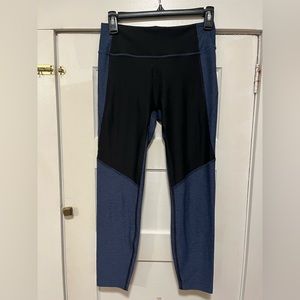 Outdoor voices leggings small